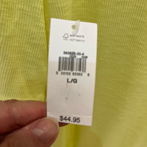 Size Large NWT Gap 
Essential Rib Henley T-Shirt
Citron Yellow - Picture 5 of 6